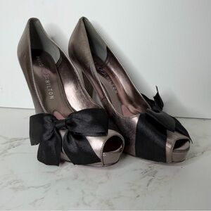 Paris Hilton "Destiny" platform heels women’s size 9M